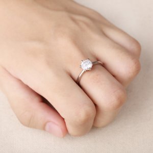 White Cubic Zirconia 925 Sterling Silver Ring for Woman